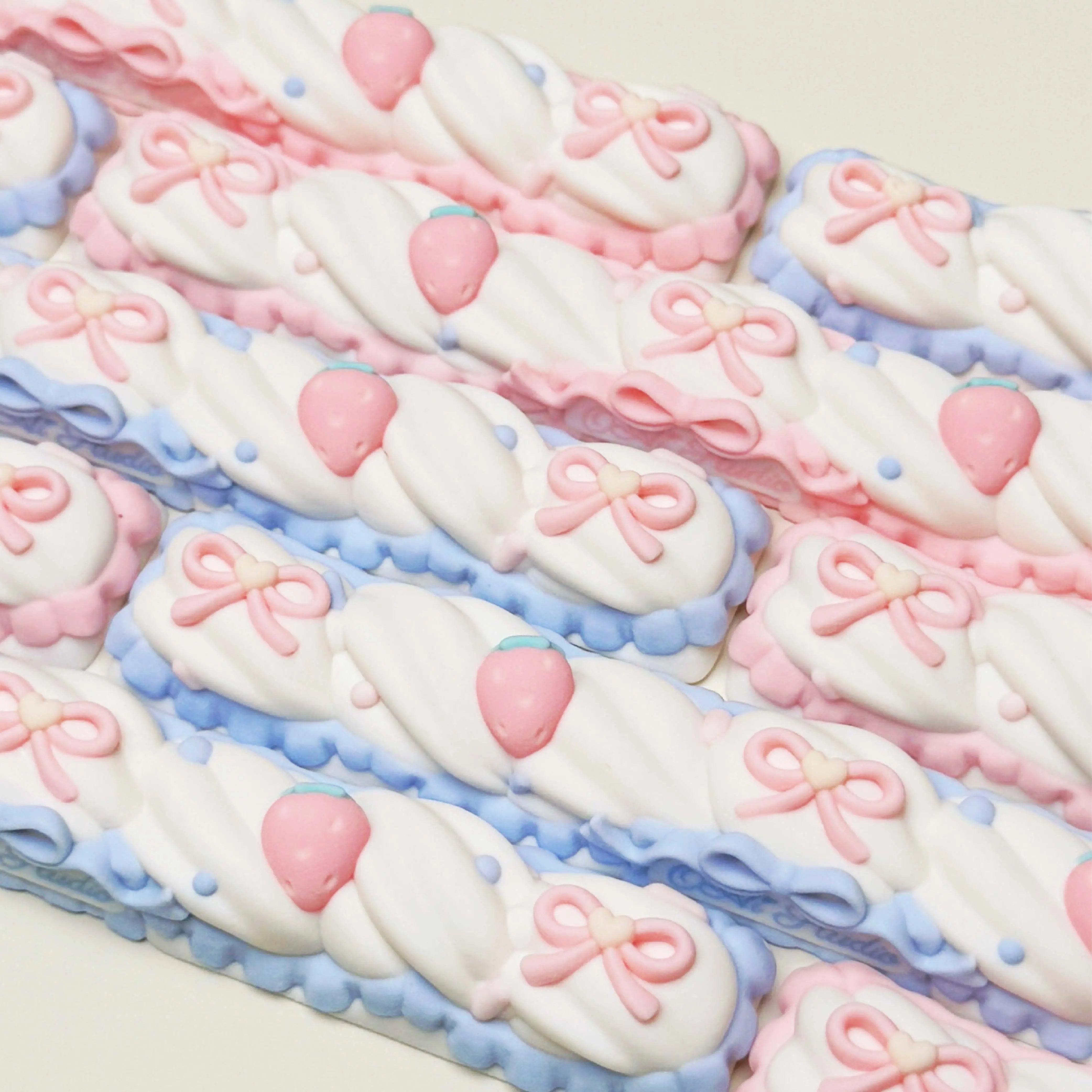 CreamyBar: Soft Marshmallow 3D-Printed Artisan Spacebar Keycap