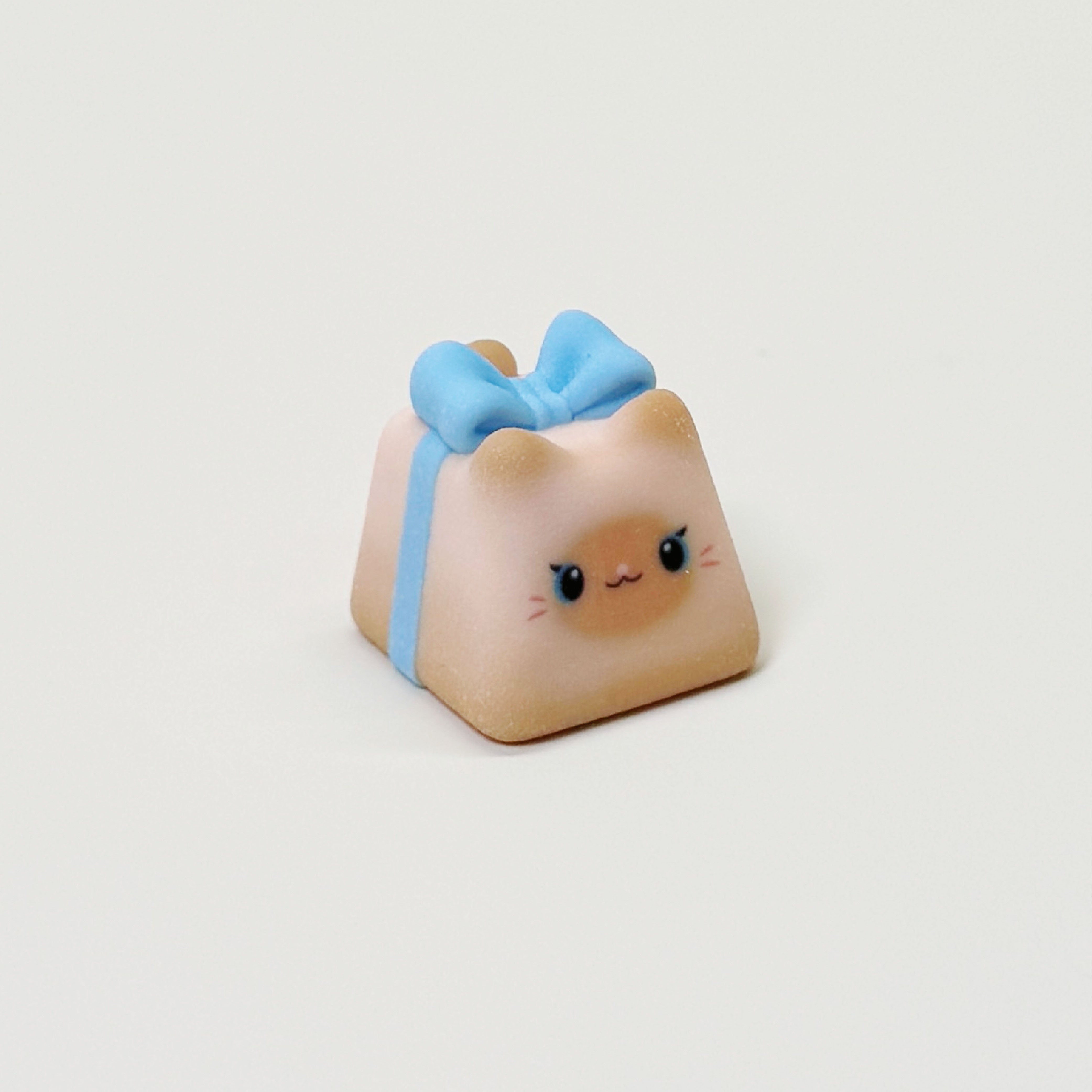 Gift Kitty Series Artisan Keycaps - Multiple Colorways Available | Oai Studio