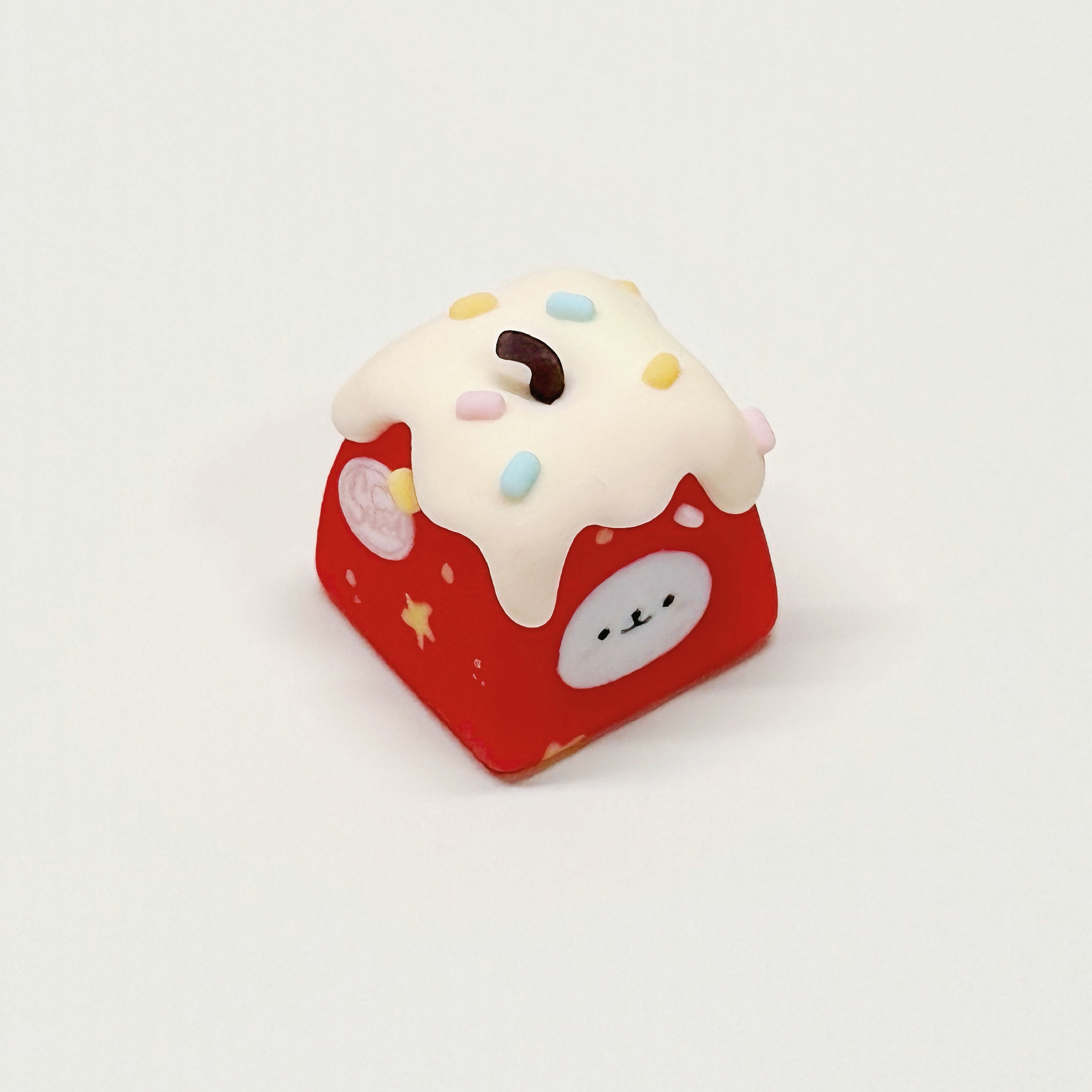 apple_red_cream_bear_keycap_front