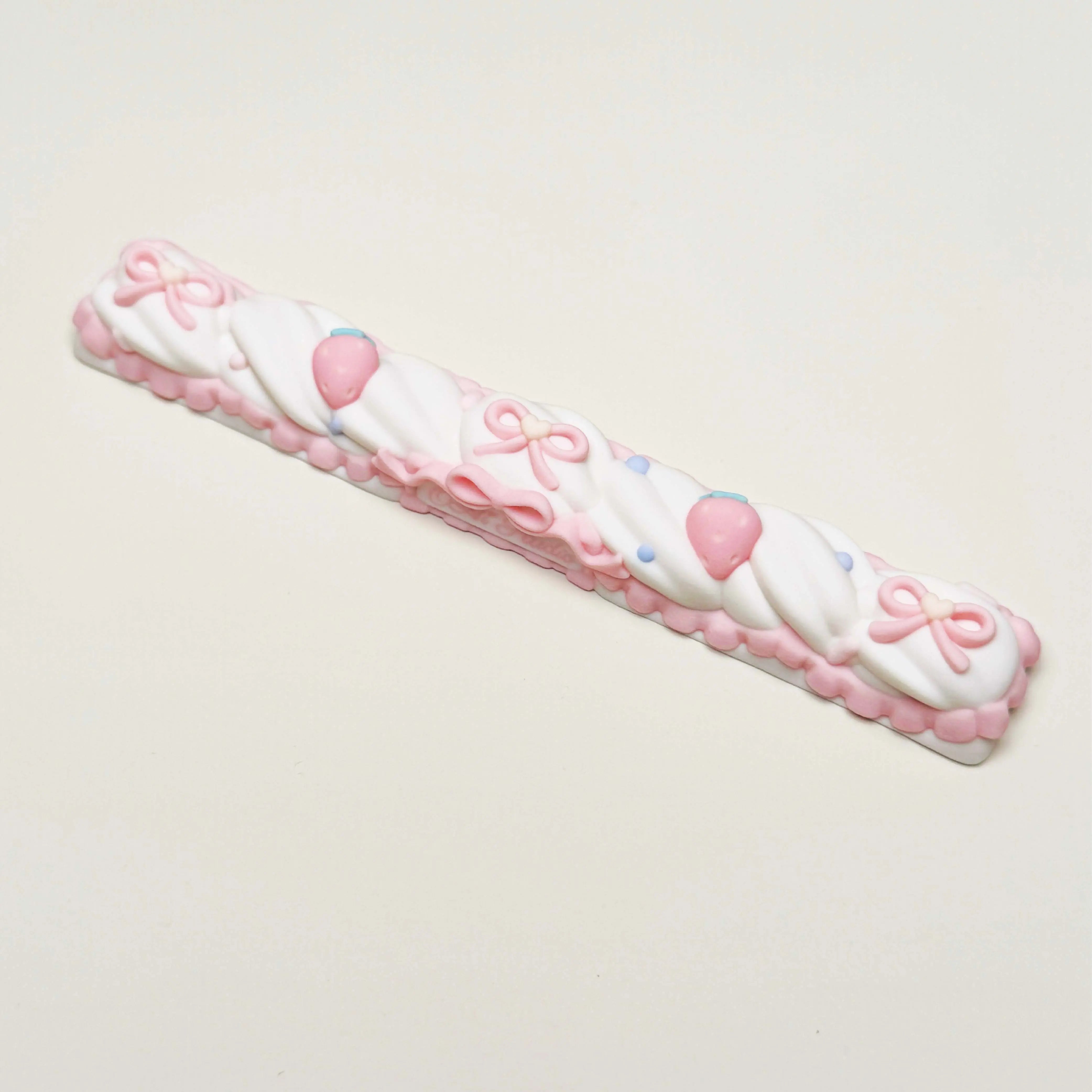 CreamyBar: Soft Marshmallow 3D-Printed Artisan Spacebar Keycap