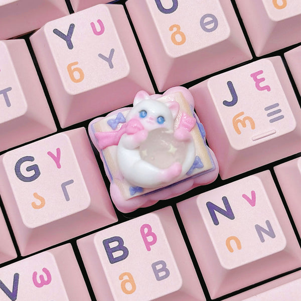Lumi the Crystal Seer Artisan Keycap - Mystic Glow Collection | Oai Studio