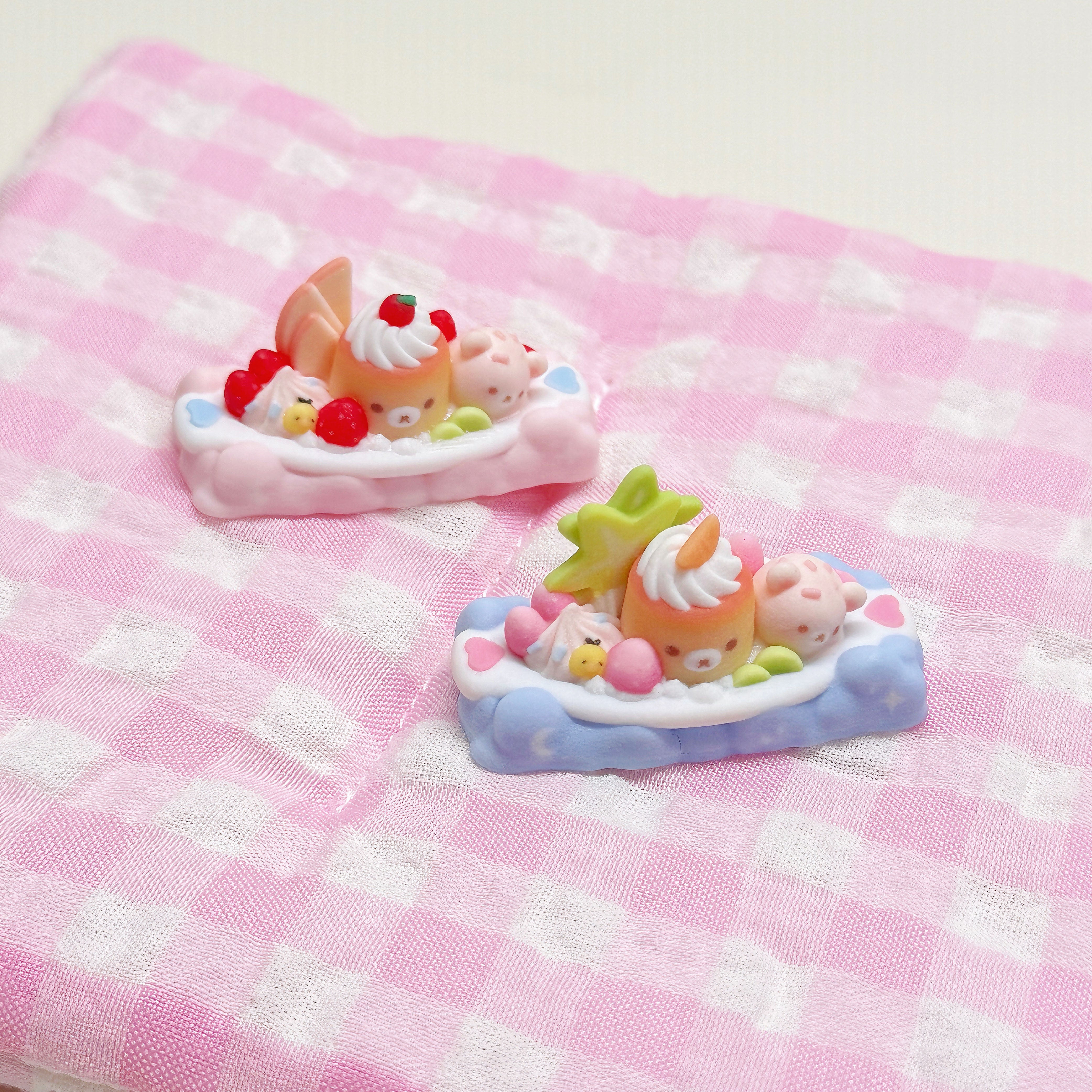 strawberry_sea_salt_pudding_boat_cream_bear_keycap_front